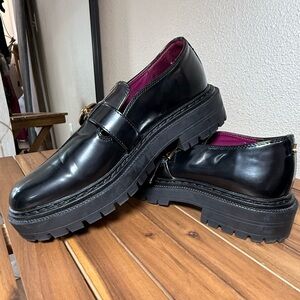 Circus by Sam Edelman Chunky Lug Sole Loafers Black Patent Gold Bit Womens Sz 9